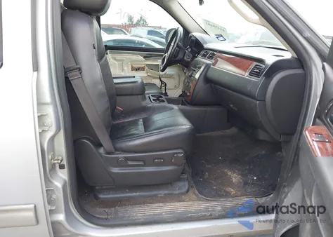 2013 GMC Yukon Xl 1500 Slt z USA, uszkodzony, nr VIN 1GKS2KE76DR168249